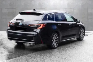 Toyota Corolla Seria E16 1.8 Hybrid GPF Active 2021