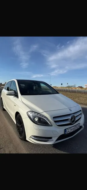 Mercedes-Benz B W246 200 CDI (BlueEFFICIENCY) 7G-DCT 2012