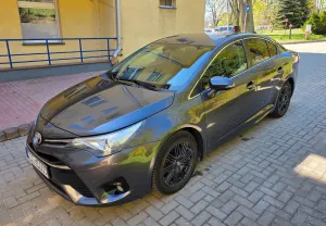 Toyota Avensis III 2.0 D-4D Premium 2015