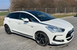Citroën DS5 2.0 HDi Hybrid4 Pure Pearl MCP 2012