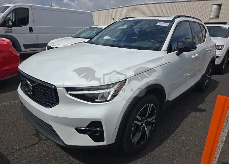 Volvo XC40 2023