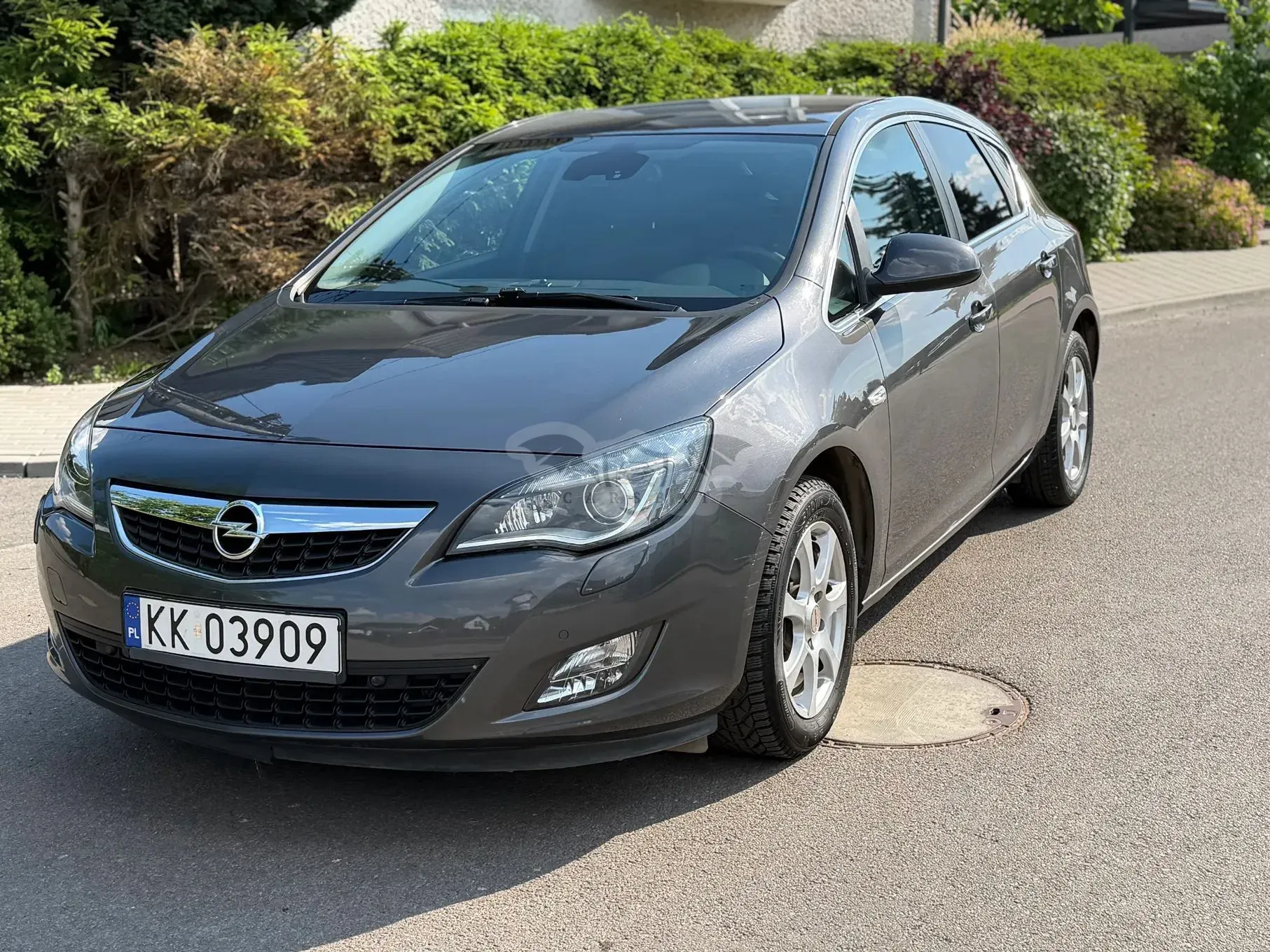 Opel Astra J 2011
