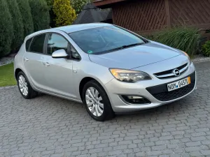 Opel Astra J 2012