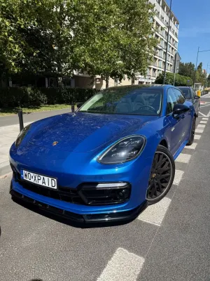 Porsche Panamera 4 2018