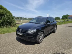 Volkswagen Touareg II 3.0 V6 TDI 4XMot BMT 2012