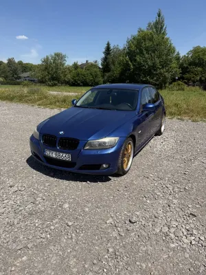 BMW 3 Series E90/E91/E92/E93 320i 2009