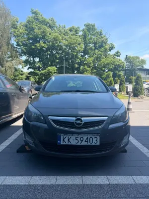 Opel Astra J 1.4 T Cosmo 2012