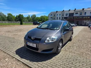 Toyota Auris I 1.4 VVT-i Terra 2008
