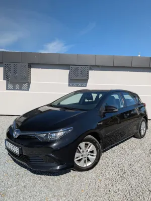 Toyota Auris II Hybrid 135 Comfort 2016