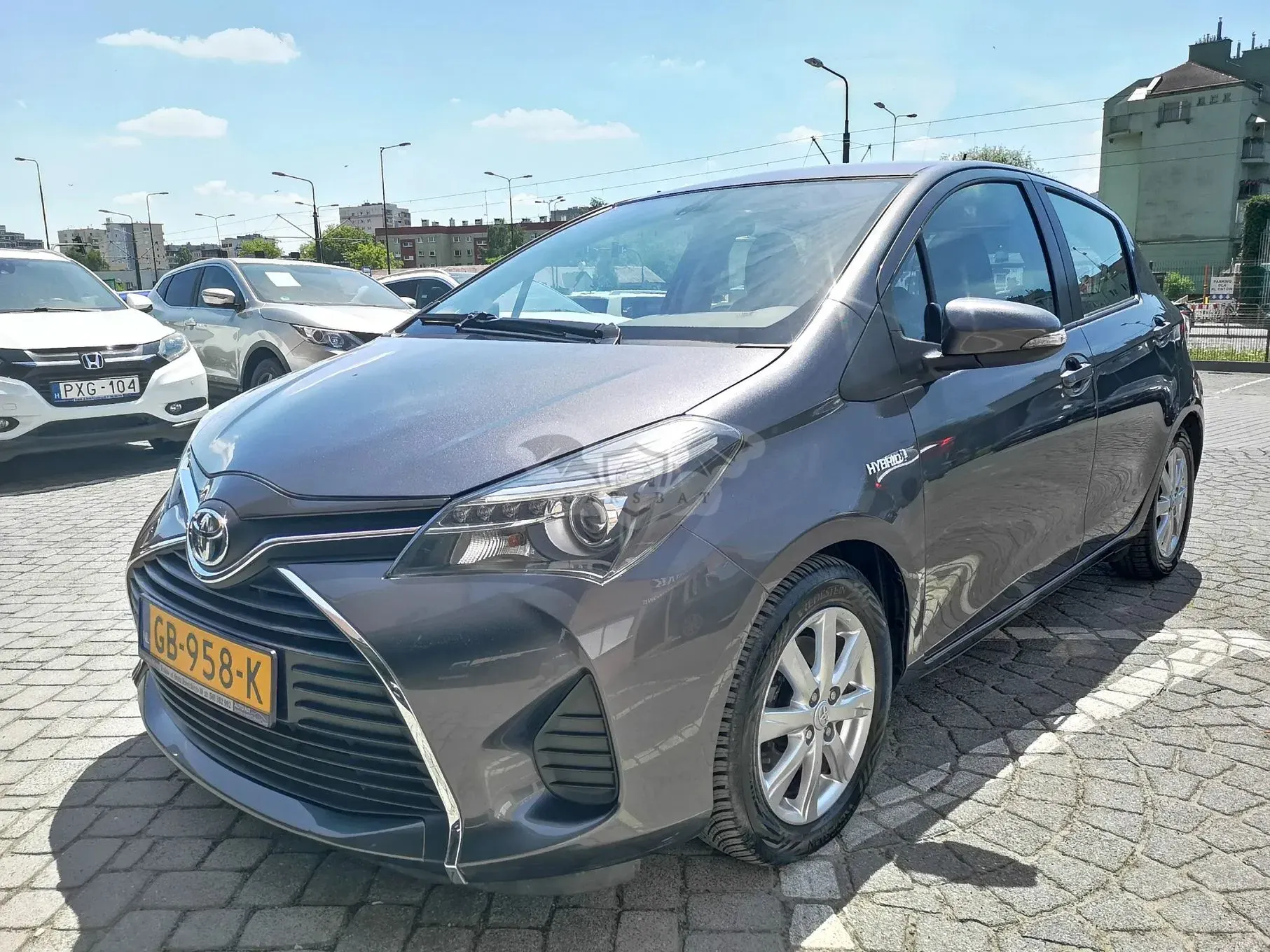 Toyota Yaris III Hybrid 100 Life 2014