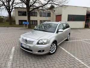 Toyota Avensis II 2.0 D-4D Sol Premium 2006