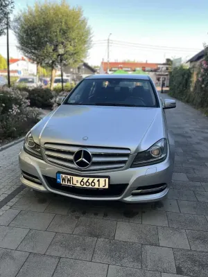 Mercedes-Benz C W204 180 BlueEFFICIENCY 7G-TRONIC 2012