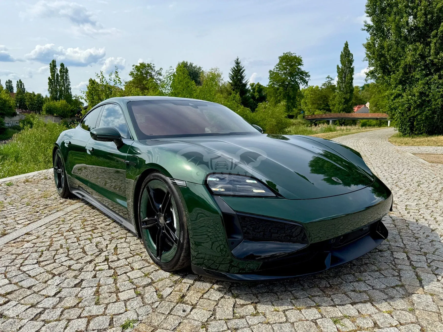 Porsche Taycan 105kWh Turbo 2025
