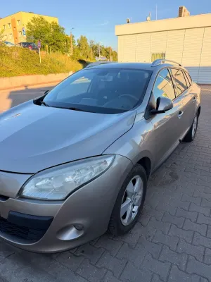 Renault Megane III 1.6 16V Authentique 2010