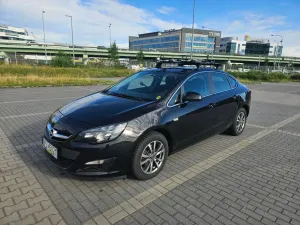 Opel Astra J 1.6 Business 2013