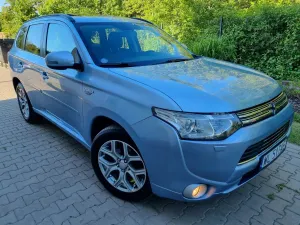 Mitsubishi Outlander III Instyle NAVI + 2013