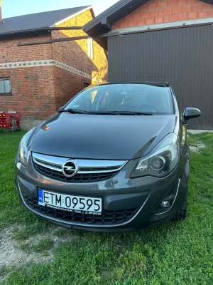 Opel Corsa D 1.4 16V Color Elegance 2011
