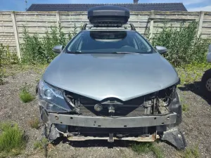 Toyota Auris II Hybrid 135 Premium 2013