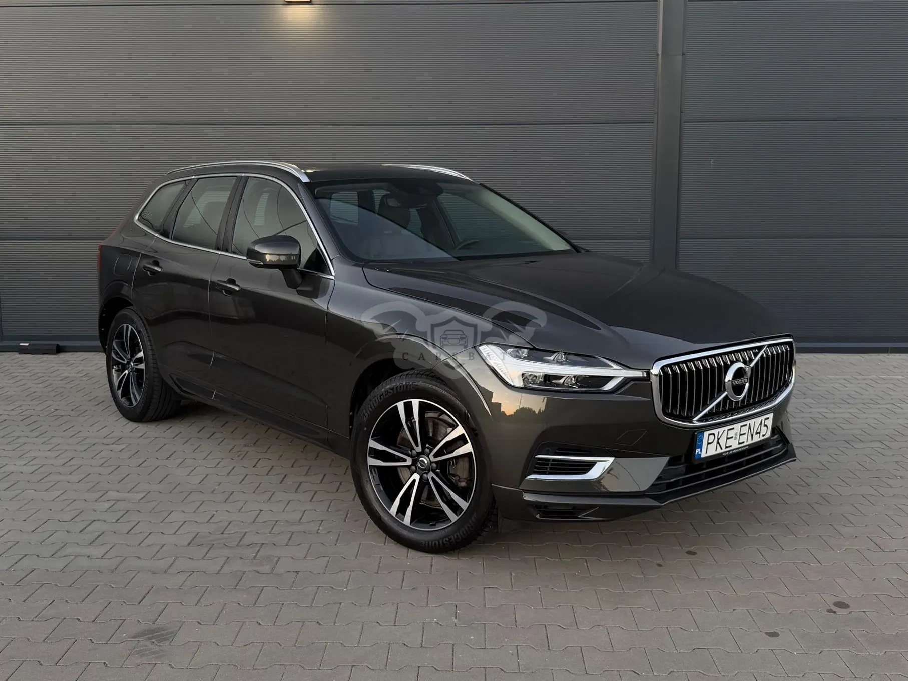 Volvo XC60 II T8 Twin Engine AWD Geartronic Momentum 2017