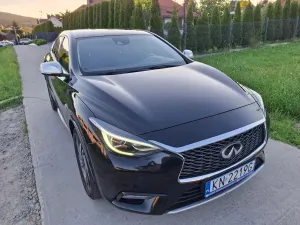 Infiniti Q30 2.2d Premium AWD 7DCT 2016