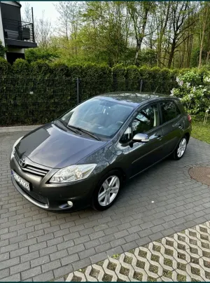 Toyota Auris I (2006-2012) 1.6 Edition 2011