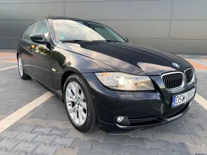 BMW 3 Series E90/E91/E92/E93 320i Edition Exclusive 2010