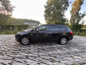 Opel Astra J 1.7 CDTI 2013