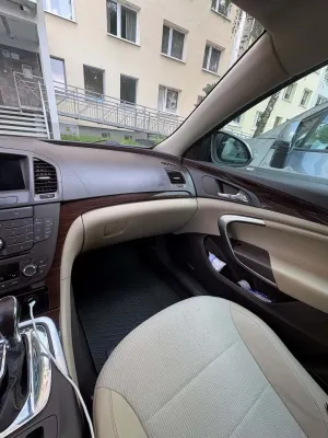 Opel Insignia A 2.0 CDTI Cosmo 2012