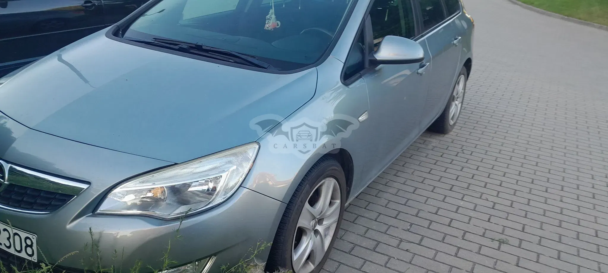 Opel Astra J 2011