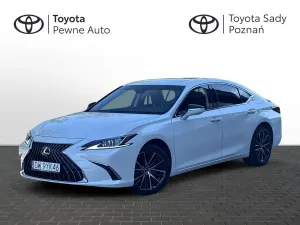 Lexus ES 300h Business Edition 2023