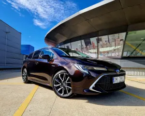 Toyota Corolla Seria E21 2.0 Hybrid Executive 2019