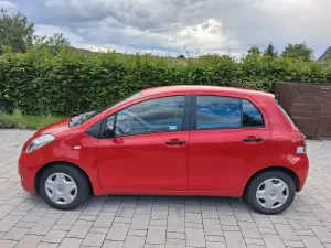 Toyota Yaris II 1.0 Luna EU5 2010