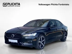 Volvo S60 III B5 B AWD Plus Dark 2024