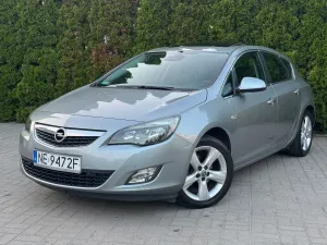 Opel Astra J 1.6 Design Edition 2010