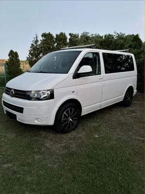 Volkswagen Transporter T5 L1H1 4Motion 2012