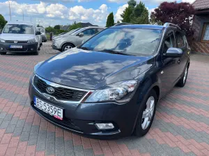 Kia Ceed I 1.4 CVVT Attract 2011