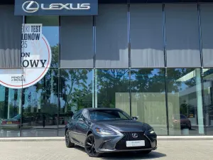 Lexus ES 2022