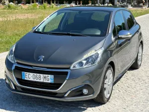 Peugeot 208 I 1.2 PureTech Style 2016