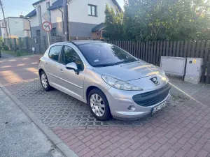 Peugeot 207 HDi FAP 90 (Blue Lion) Tendance 2007