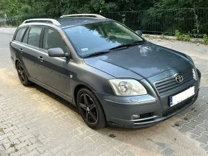 Toyota Avensis II 1.8 VVT-i Combi 2003