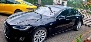 Tesla Model S 2018