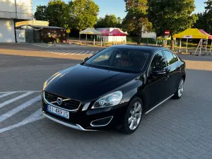 Volvo S60 II D3 2011