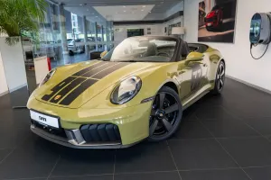 Porsche 911 992 Carrera T-Hybrid Spirit 70 2026