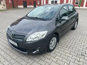 Toyota Auris I 1.33 VVT-i Life Comfort 2012