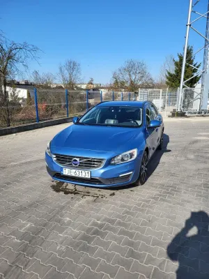 Volvo V60 I D2 Momentum 2016
