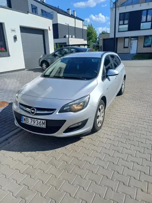 Opel Astra J 1.4 T Enjoy 2013