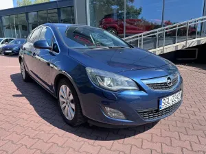 Opel Astra J 1.4 Turbo Cosmo 2010