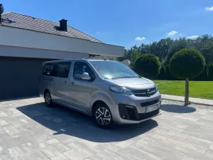 Opel Vivaro III (2019-) Kombi Long 2,8t Enjoy 2020