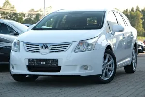 Toyota Avensis II 1.8 Luna 2009