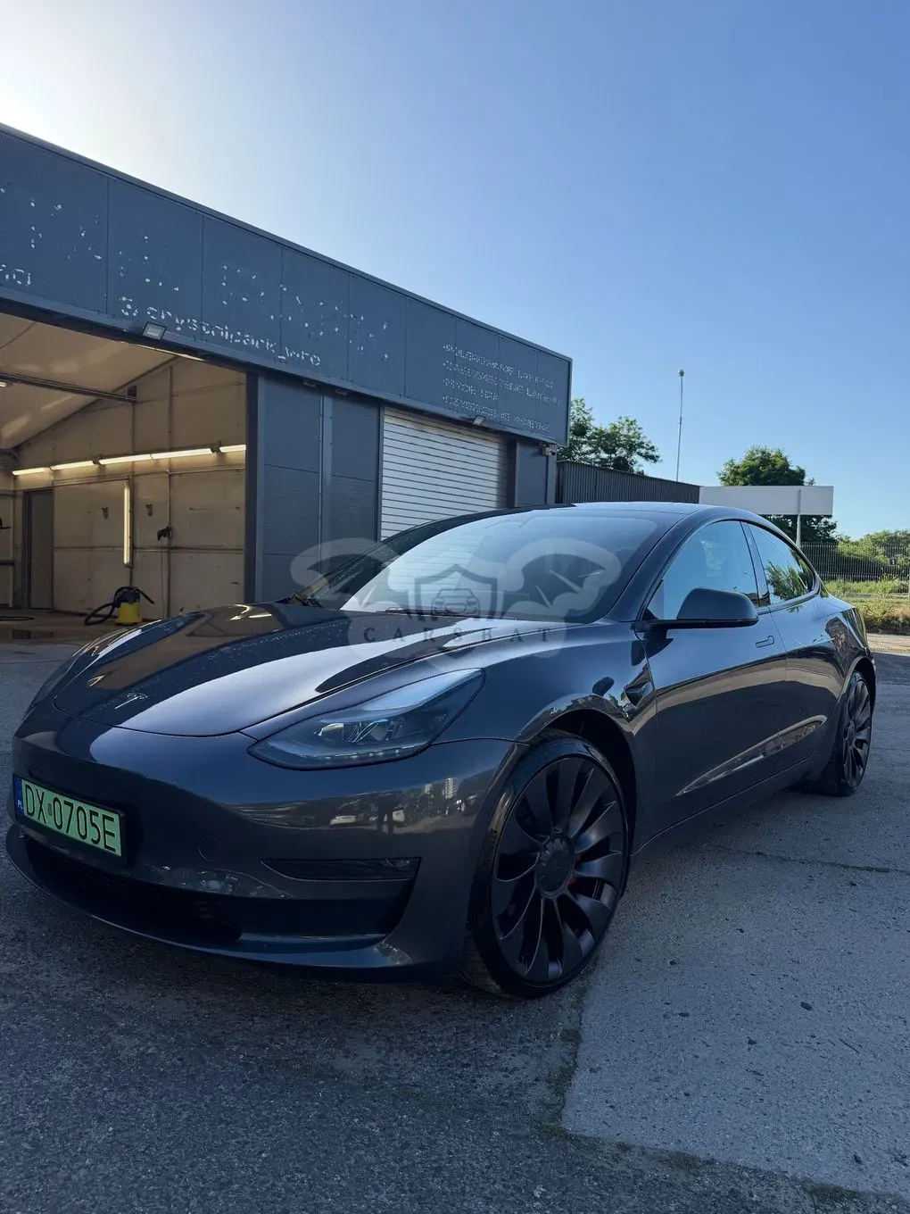 Tesla Model 3 Langstreckenbatterie Allradantrieb Dual Motor Performance 2023